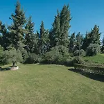 Stone Made Private Pool 4 * Kriopigi