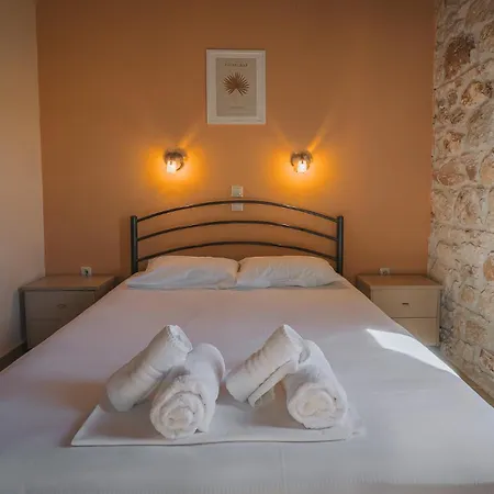 Stone Made 4 Private Holiday home *