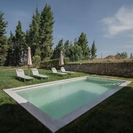 Nyaraló Stone Made Private Pool 4
