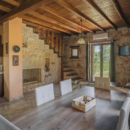 Сasa de vacaciones Stone Made Private Pool 4 *