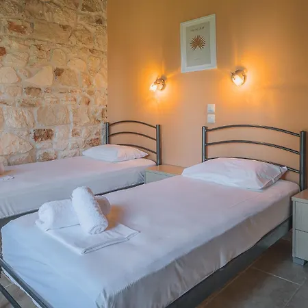 Сasa de vacaciones Stone Made Private Pool 4 *